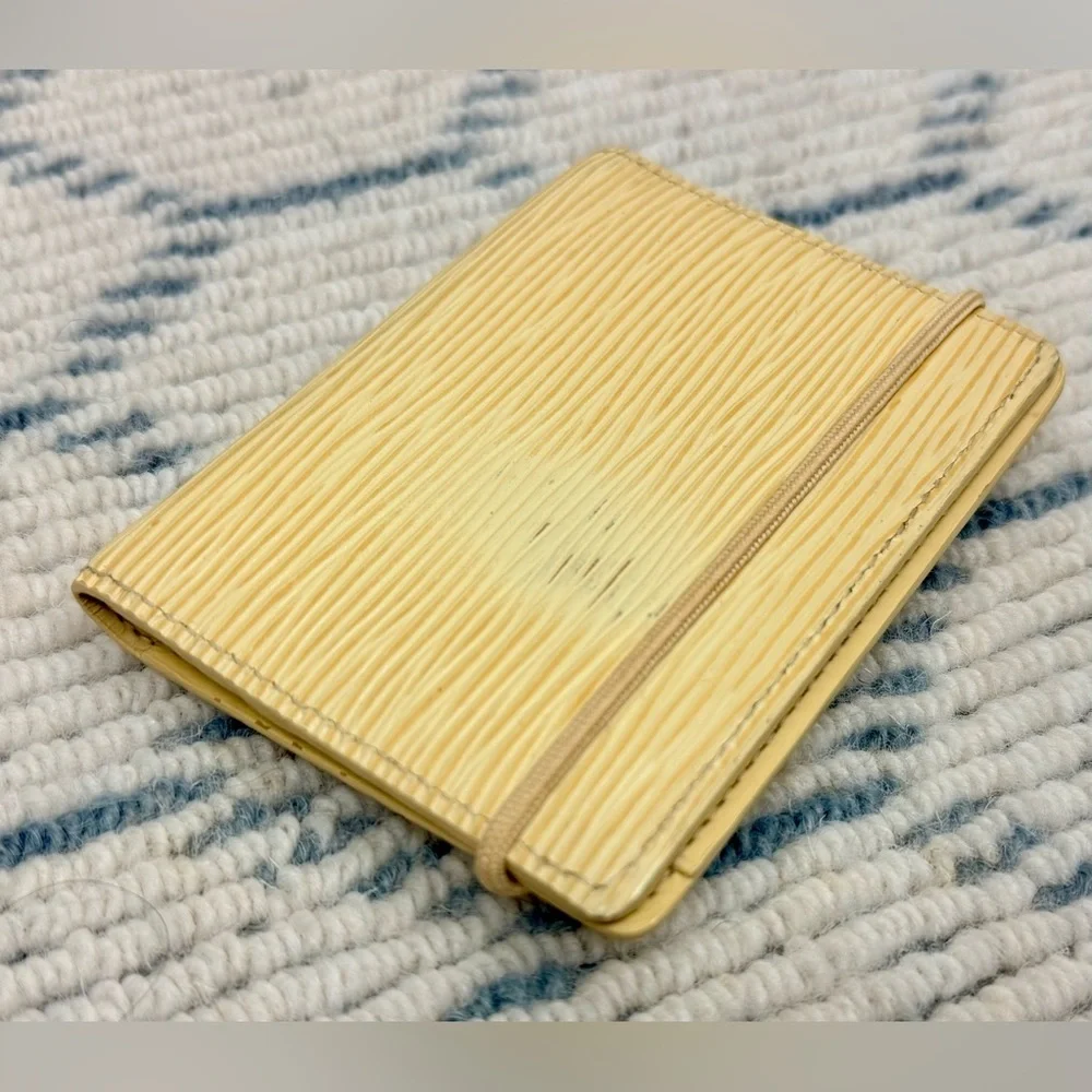 LOUIS VUITTON Unisex Vintage Y2K 2000’s Yellow Epi Leather Elastic Card Wallet